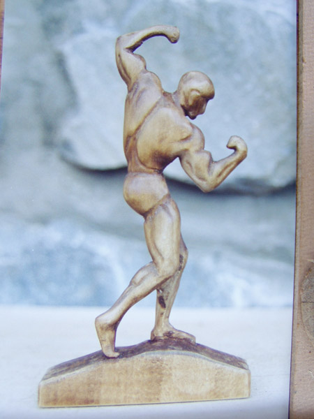 Schnitzerei (Bodybuilder)